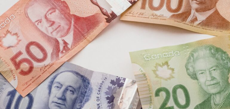 Canadian ten, twenty, fifty and hundred dollar bills